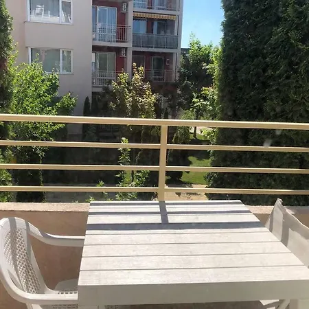Beautiful Studio. Only 10 Minutes To The Beach! Apartament